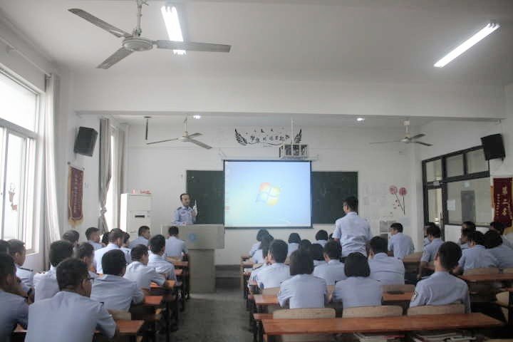 警察管理系17级集中实习...